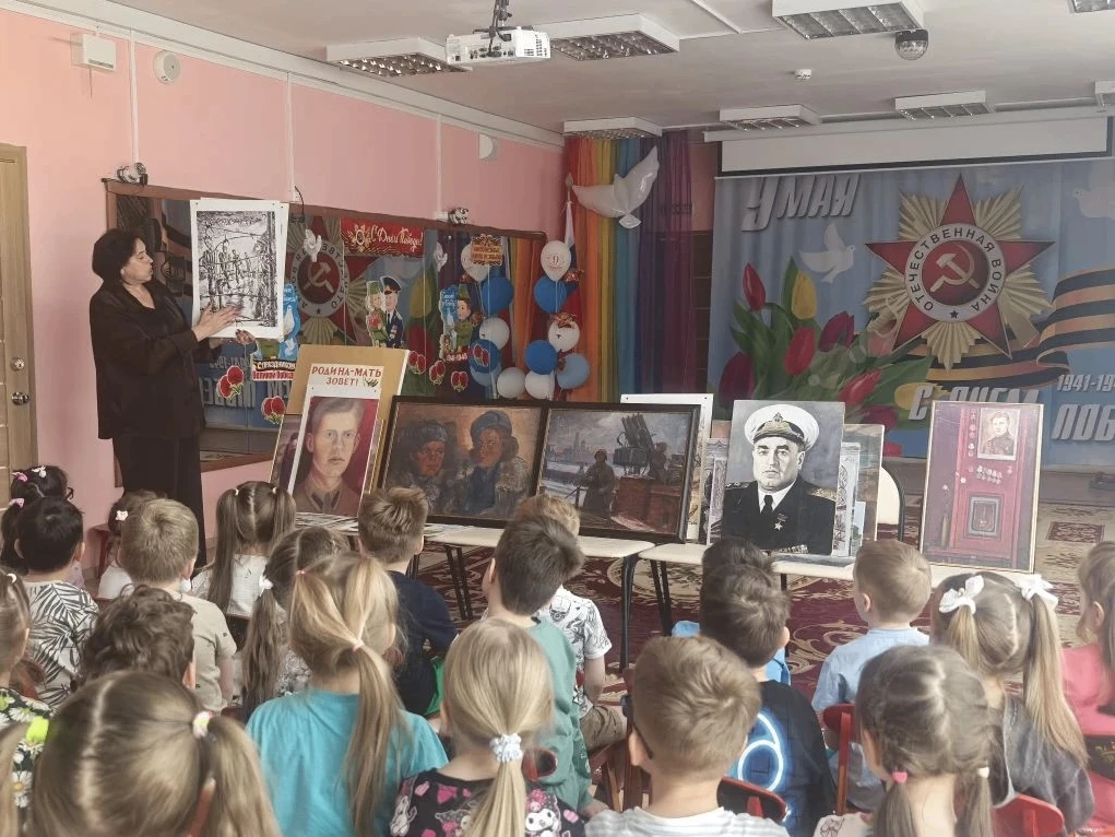 ❤️Художественный музей продолжил серию выездов с мероприятиями, приуроченными ко Дню По...
