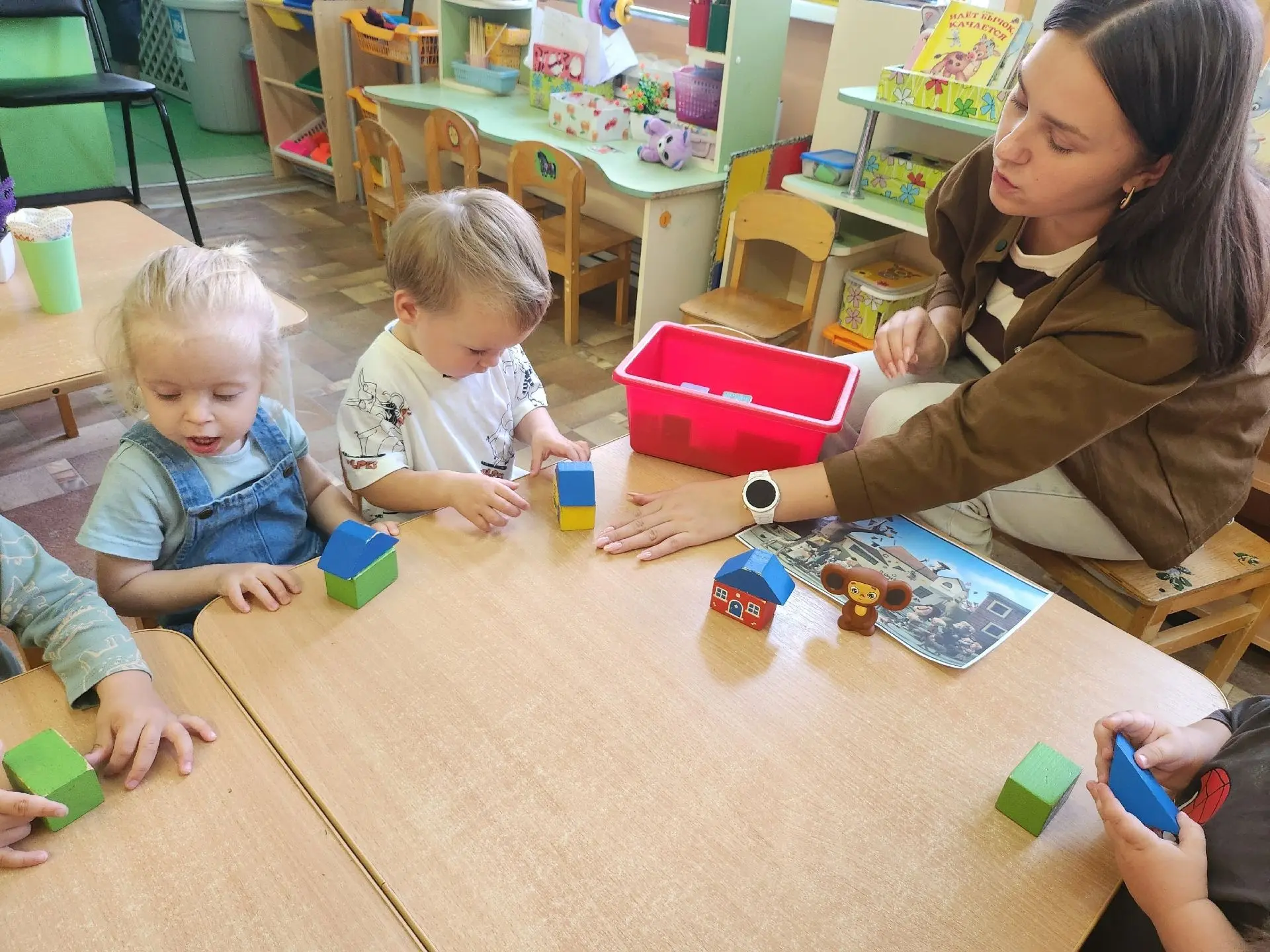 20 августа отмечает свой день рождения любимый герой, и взрослых,и детей - Чебурашка.