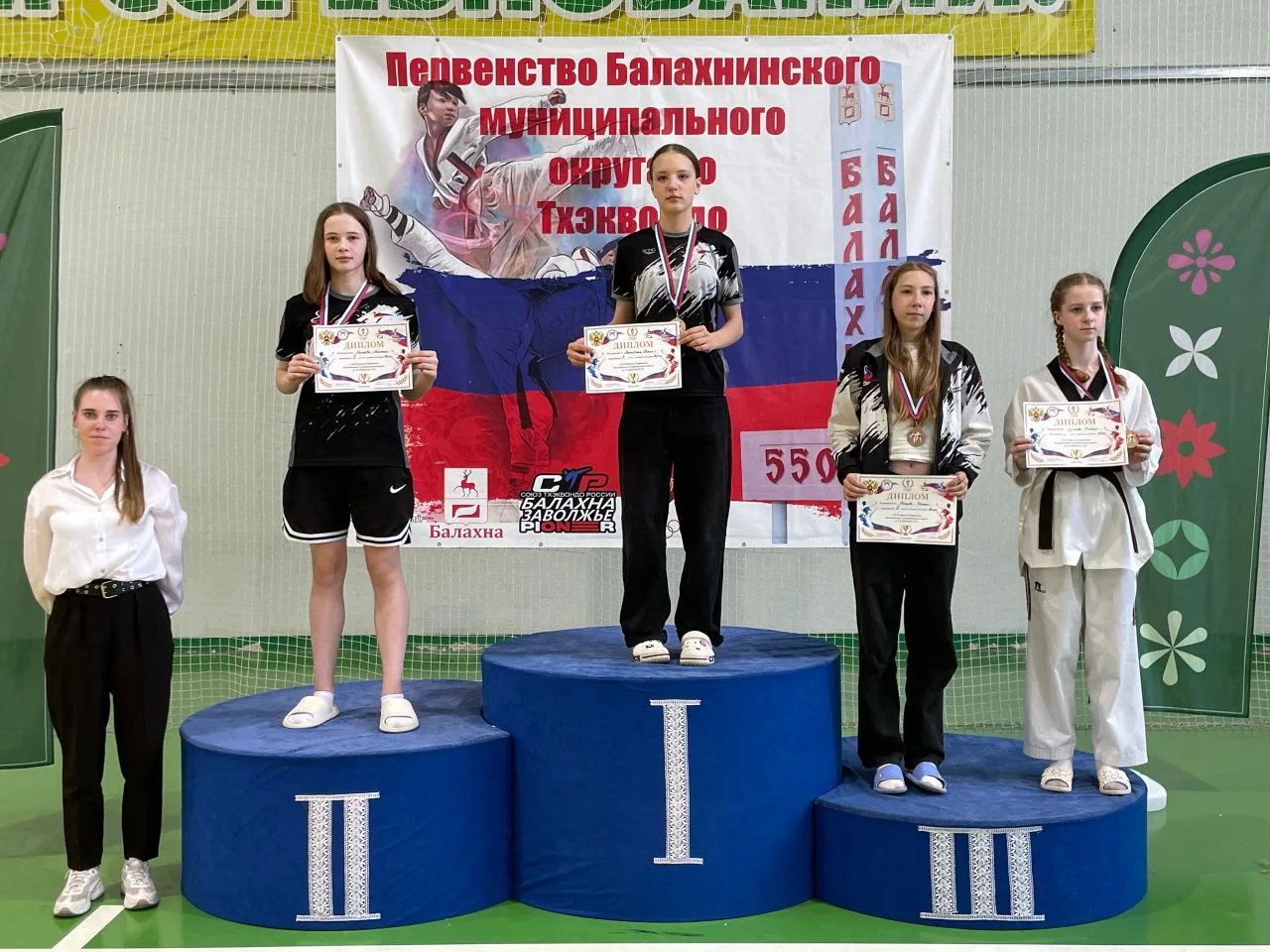 Тхэквондо по-балахнински: 150 бойцов, 3 ковра и море драйва🔥