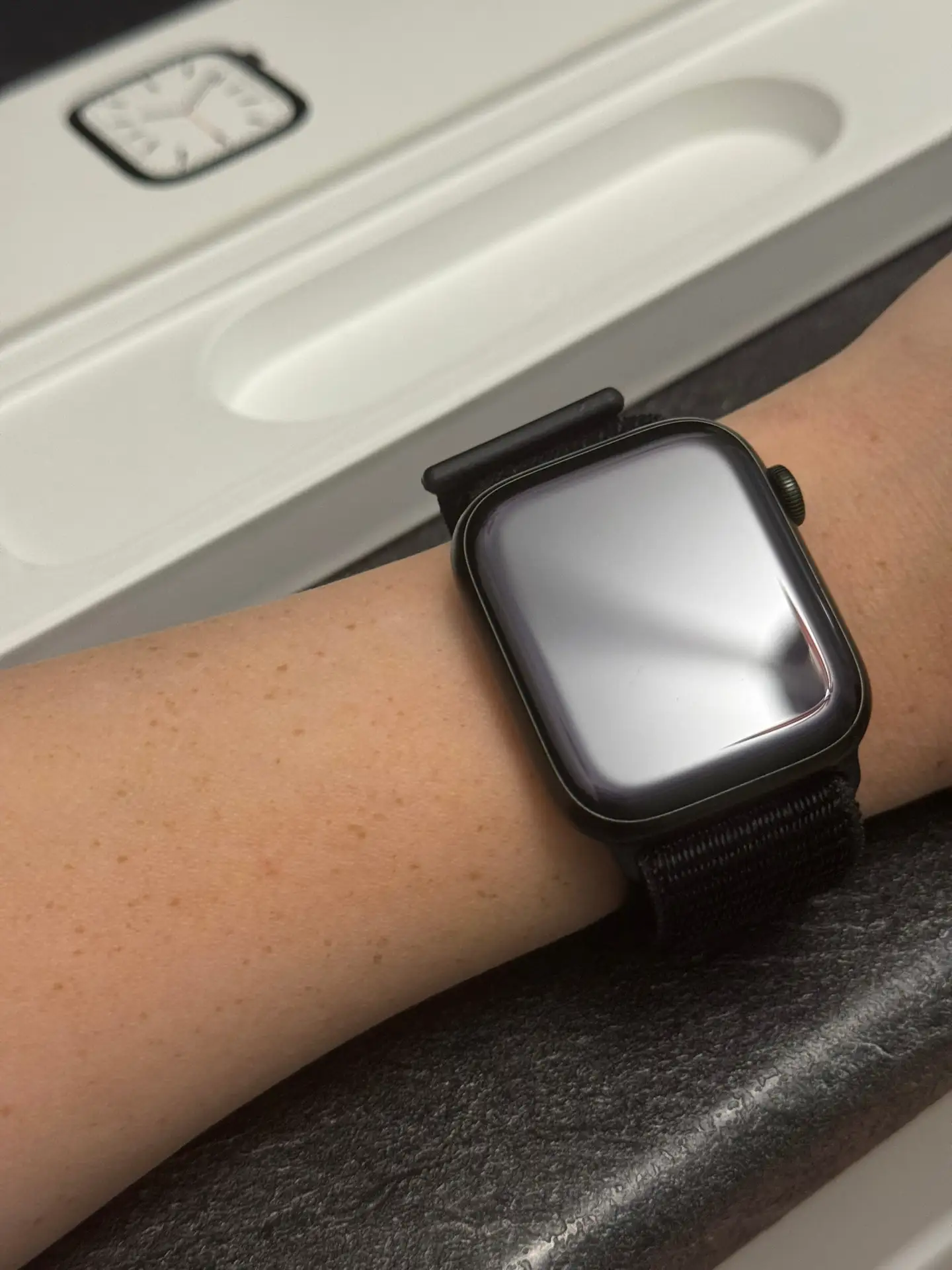 Продам часы Apple Watches 7 45mm в идеальном состоянии 9000