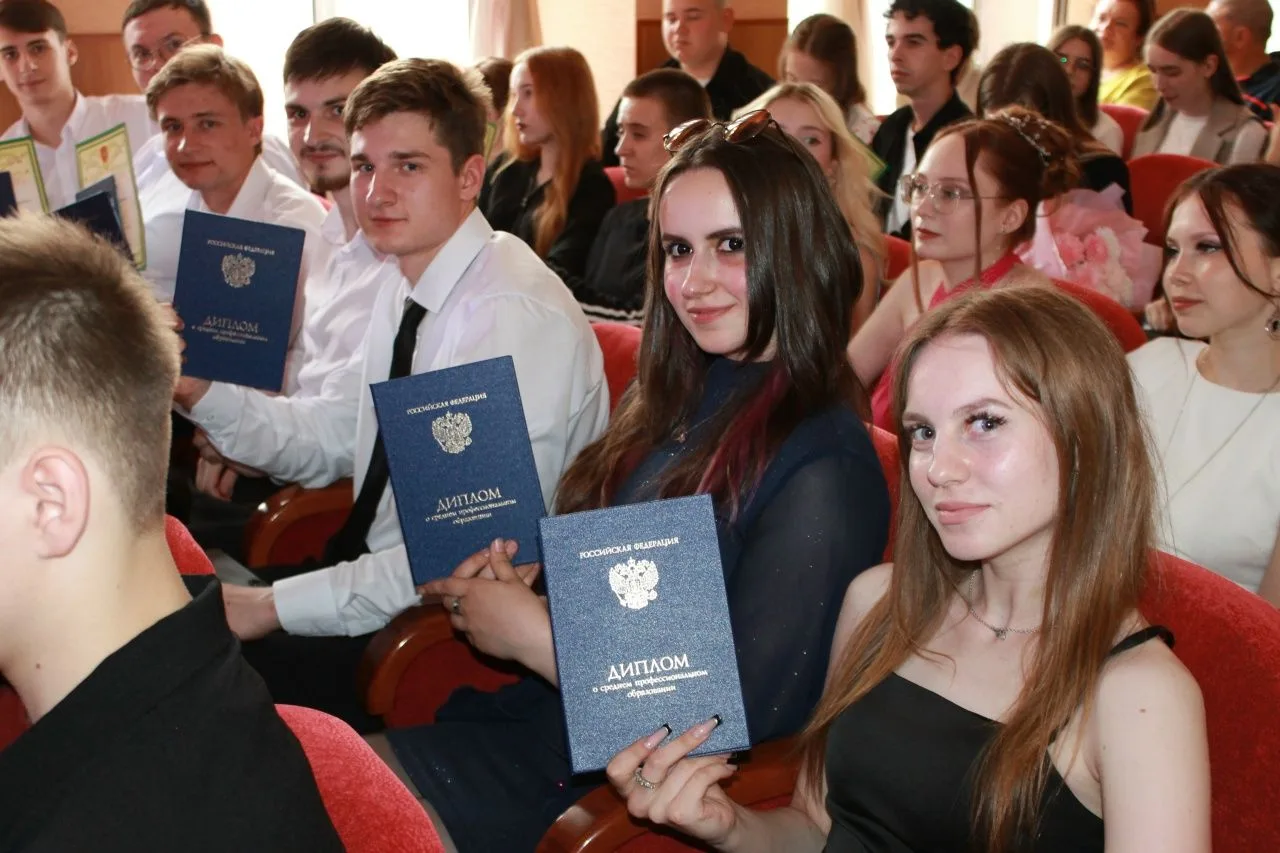 🎉 Сегодня, 29 июня, в нашем колледже — особенный день! 🎉

Прошёл выпускной для студентов специальн