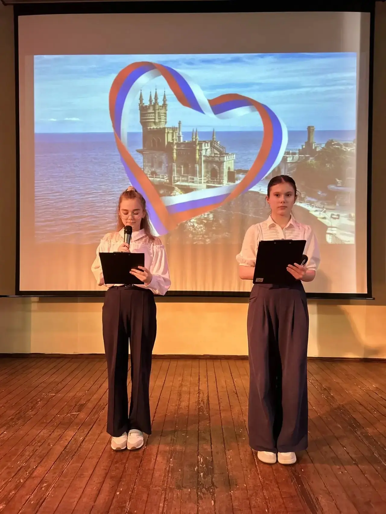 2026 год — год единства народов России!   ☺️18 марта наша страна отмечала важную историческую дату —
