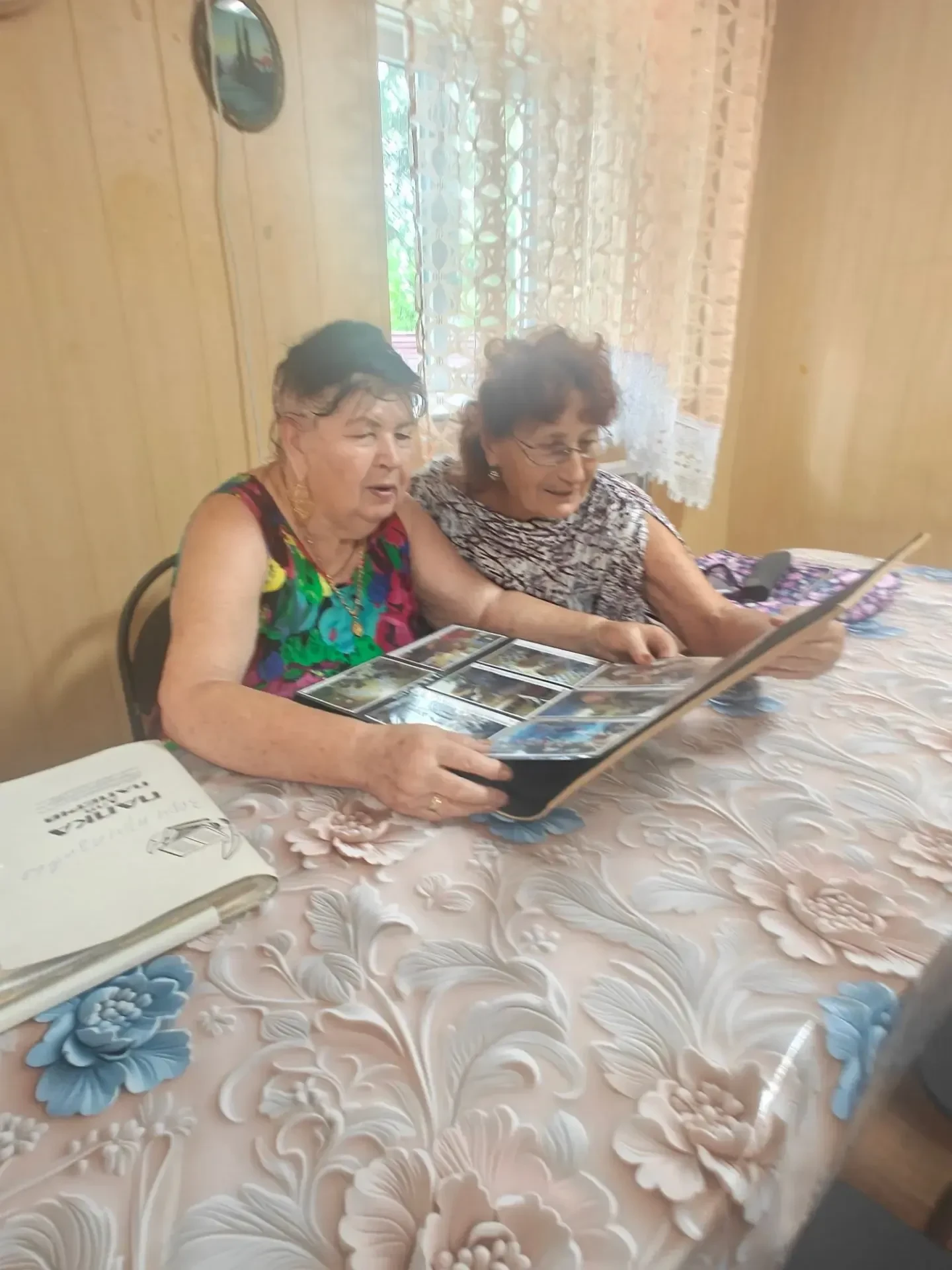 В четверг 09.07.2026 года в ГБУСО КЦСОН Новоазовского района провели час воспоминаний для пожилых лю