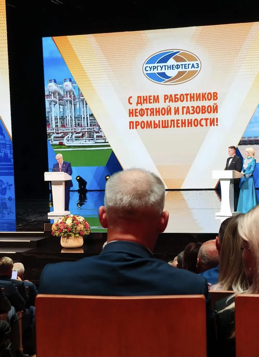 Владимир Богданов пожелал крепкого сибирского здоровья нефтяникам Югры