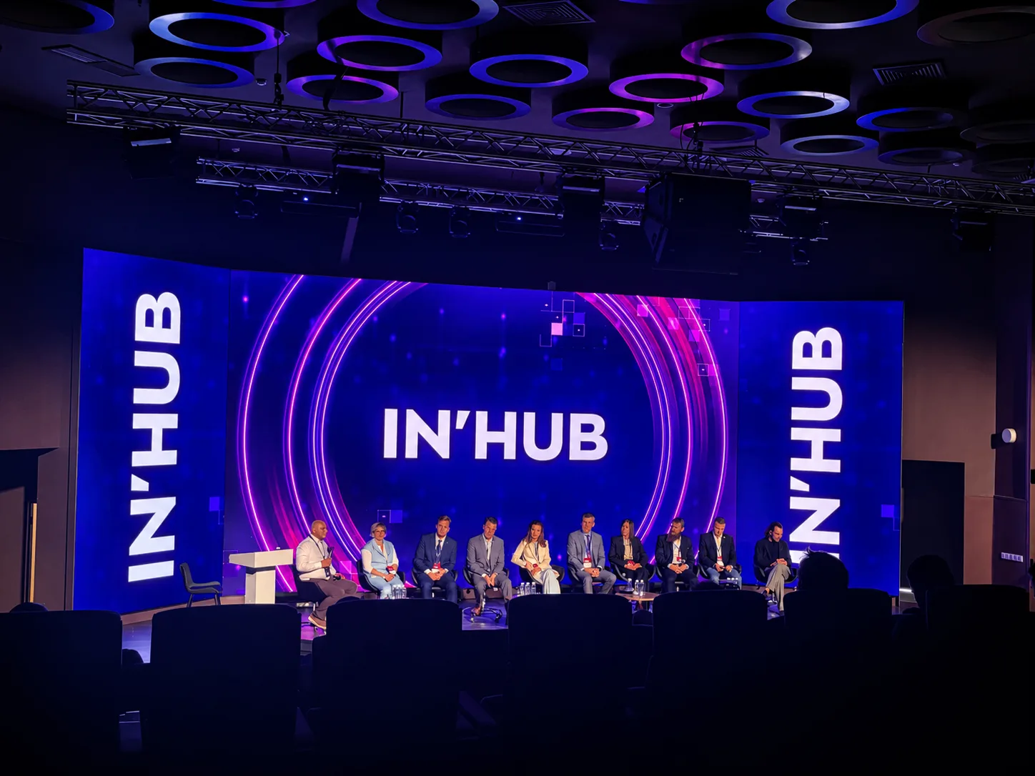🌟 Сегодня «ЭСМО» на IN'HUB 2026

Команда «ЭСМО» уже на площадке форума IN'HUB 2026. Будем рады встр