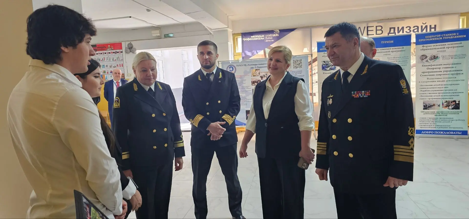 ⚓ «Росморпорт» принял участие в совещаниях по развитию инфраструктуры в морском порту Махачкала.  🤝 