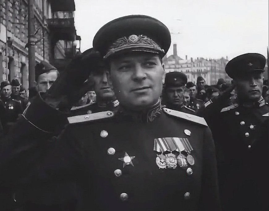 ОРДЕН ДЛЯ ТРУЖЕНИКОВ