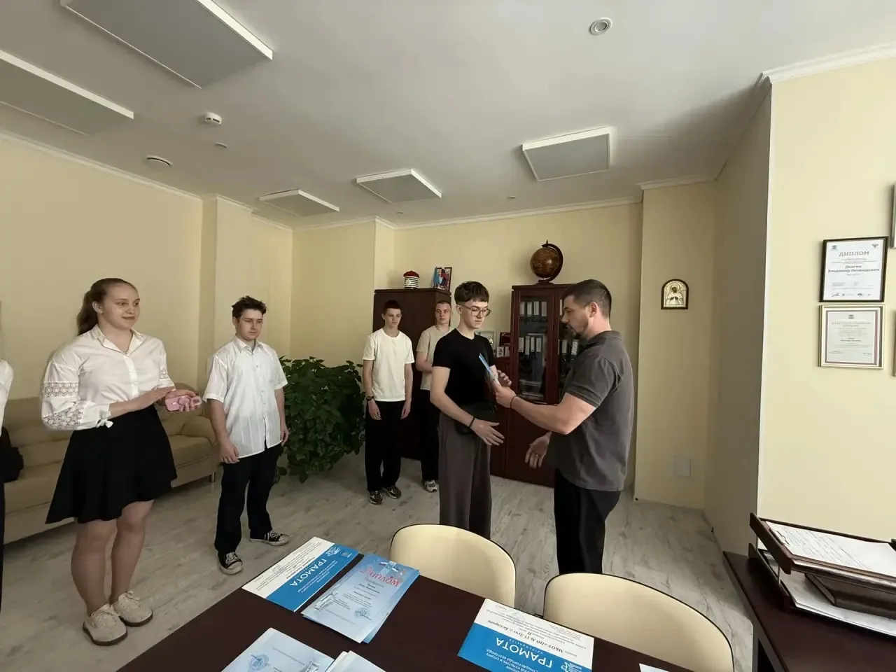 🎖️ ТОРЖЕСТВЕННОЕ НАГРАЖДЕНИЕСПОРТСМЕНОВ НАШЕЙ ШКОЛЫ 🎖️ ✨   Друзья! С радостью сообщаем, что сегодня 