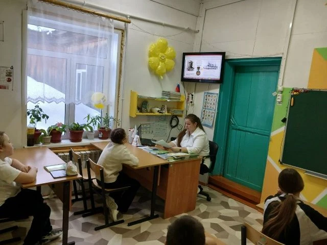 Разговоры о важном: «Герой из соседнего двора»Сегодня в нашей школе прошли особенные ур...