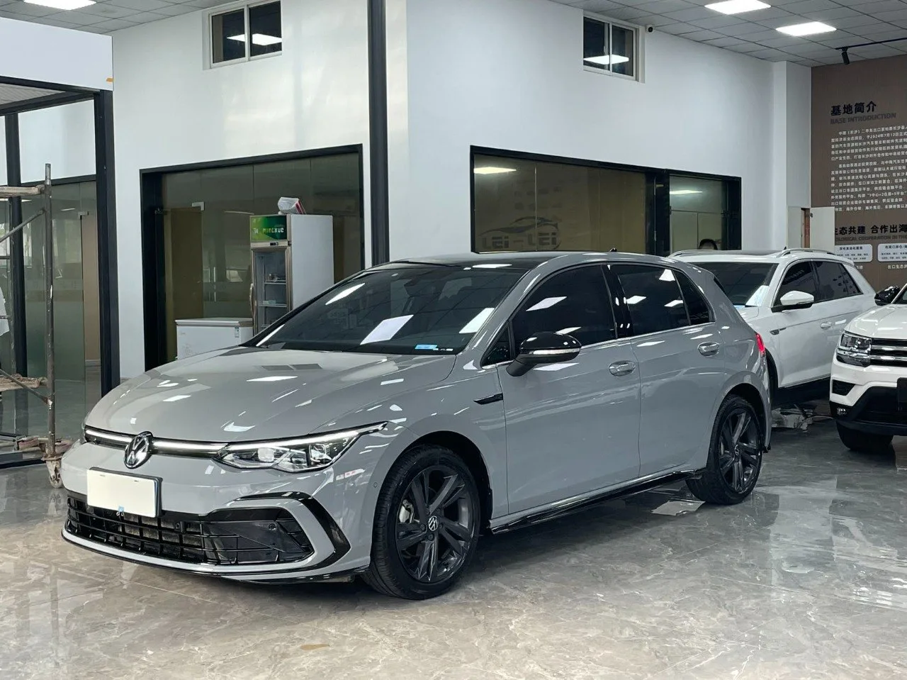 🚗 Volkswagen Golf Mk8 1.4TSI DSG R-Line FWD
⚙️ Привод: 2WD 🛞☀️
🔧 Двигатель: 1.4L TSI (EA211) + 7D