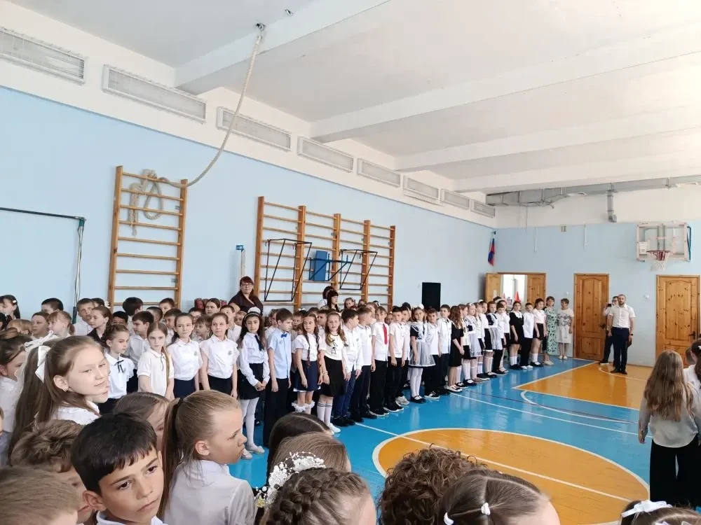 Итоговая линейка: год завершаем достойно!
Сегодня, 25 мая, в нашей школе прошла последняя в этом уче