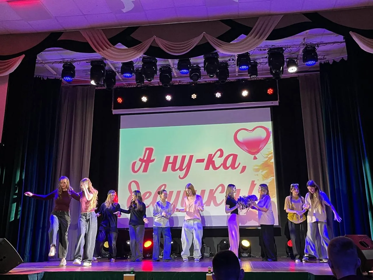 ✨В преддверии Международного женского дня корпус «Чехов» наполнился волшебством! ✨  🌷5 марта в актов
