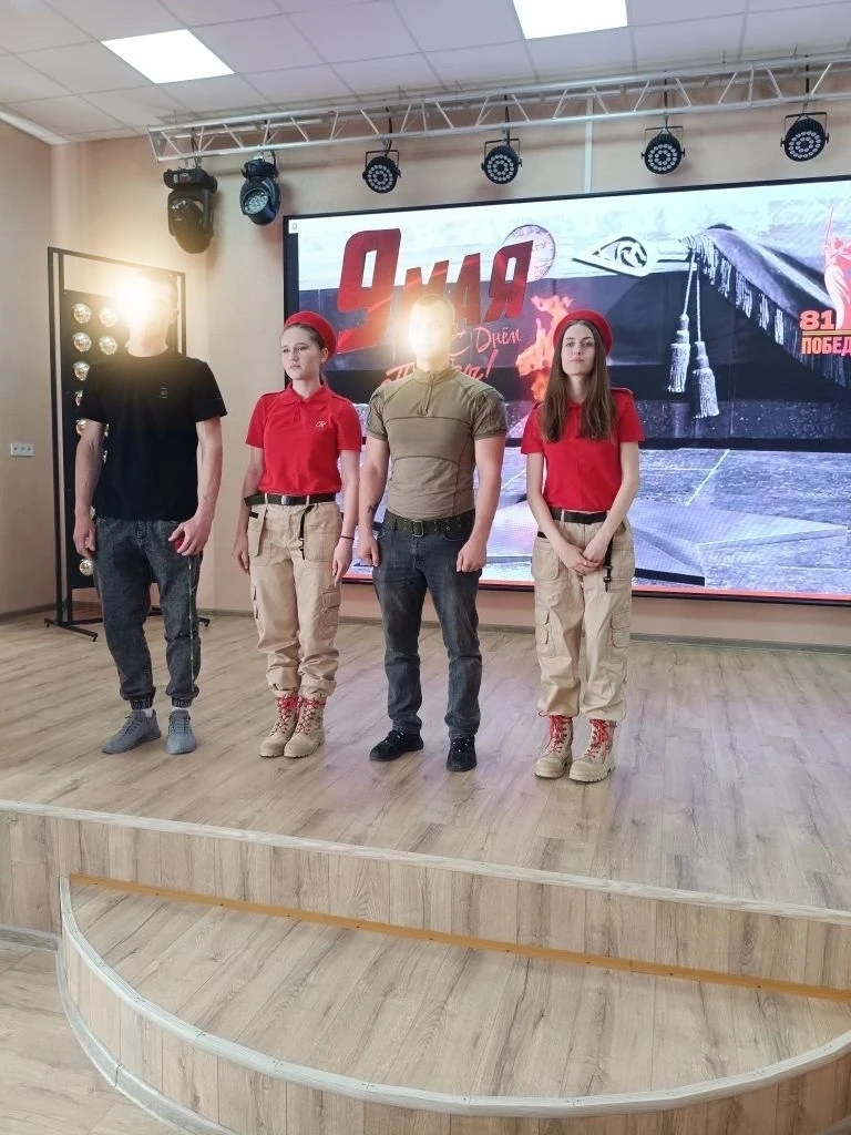 Праздничный концерт, посвященный Дню Победы,  прошел сегодня в актовом зале нашей гимназии в пгт Нау