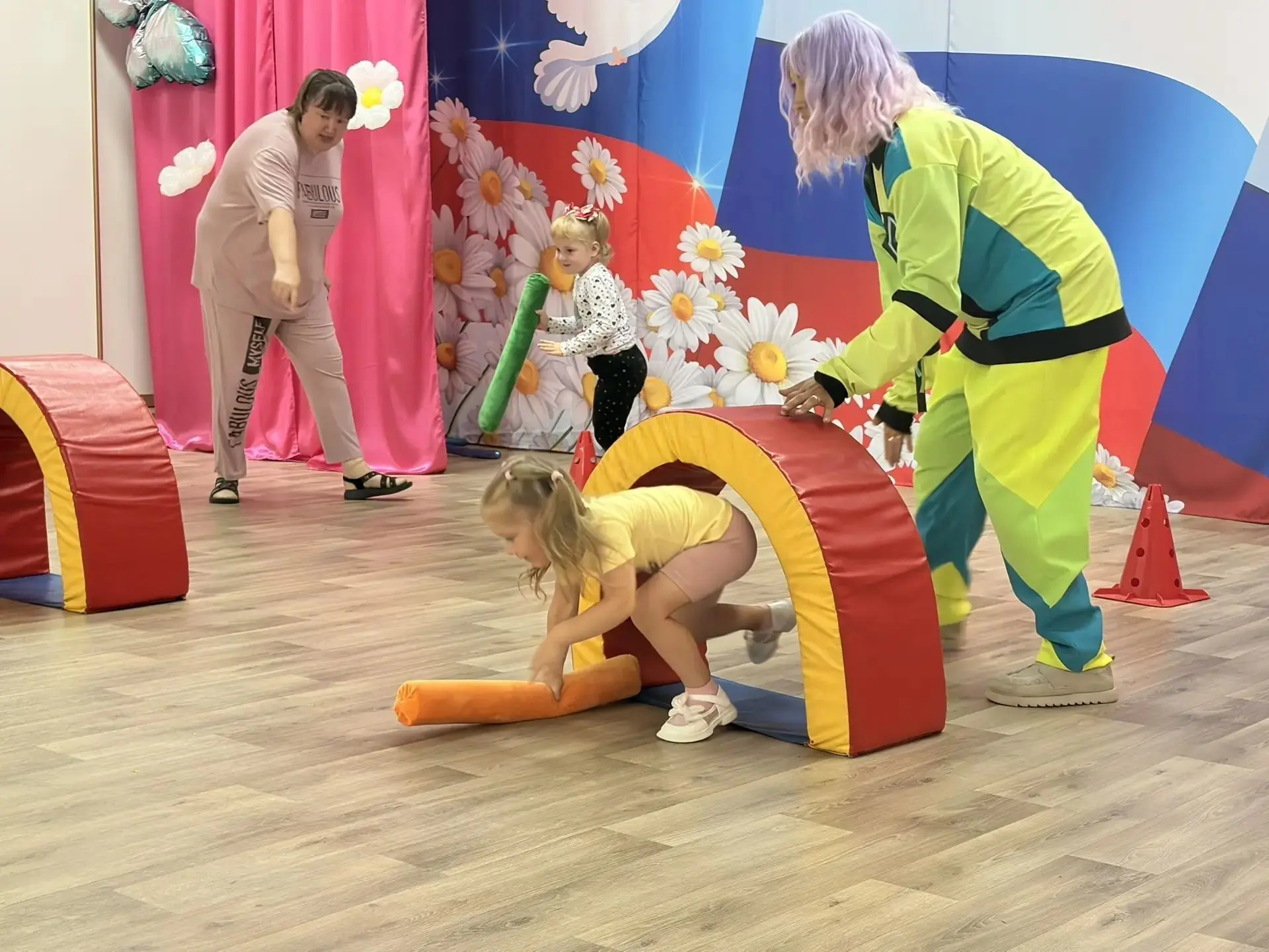 🧸 Для воспитанников МБДОУ № 47 была организована спортивно игровая программа «Ловкие, ...