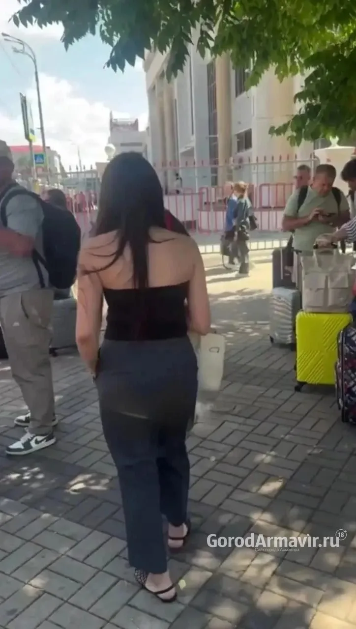 На вокзале в кубанской столице задержали попрошайку из села под Армавиром
______
16 июня во время не