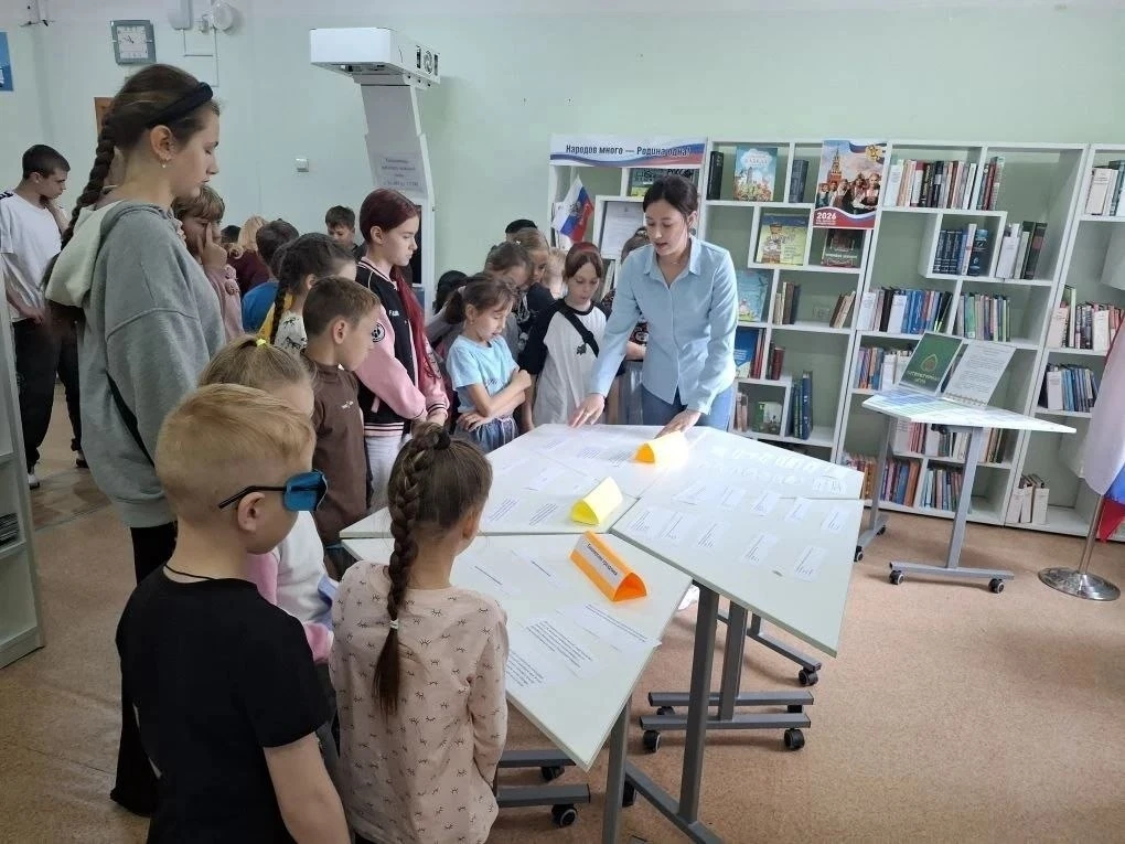 ☀️9 день в лагере: спорт, наука, безопасность и любовь к Родине!

⛹🏻‍♂️День начался с мощного спорт