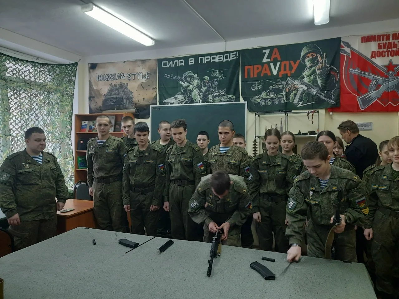 Завершился второй день военно-патриотического лагеря «Школа выживания»! 🇷🇺  Этот день был невероятно