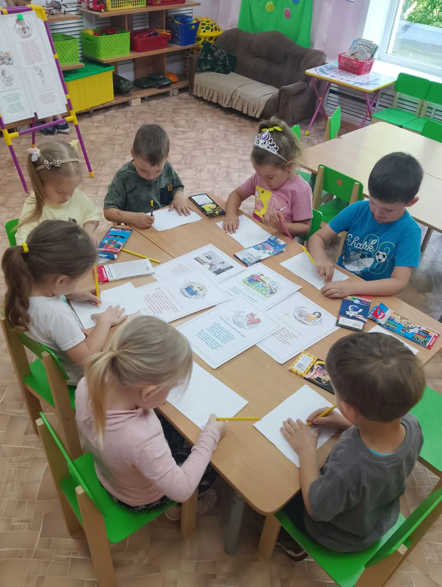 🌞В детском садике мы играем и поём🎵,