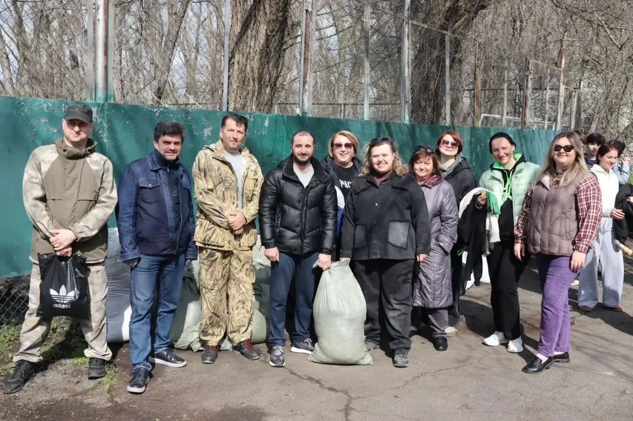 Чистый город к светлому празднику!  В преддверии праздника Великой Пасхи студенты и преподаватели НГ