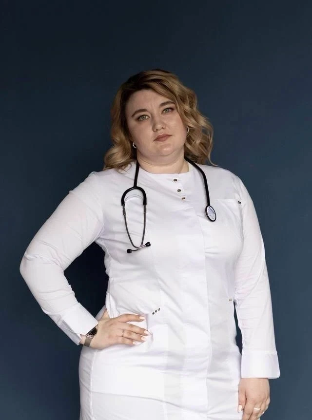 👩‍⚕️"Я люблю сельскую местность больше, чем город": история нового врача-хирурга Еткульской больниц