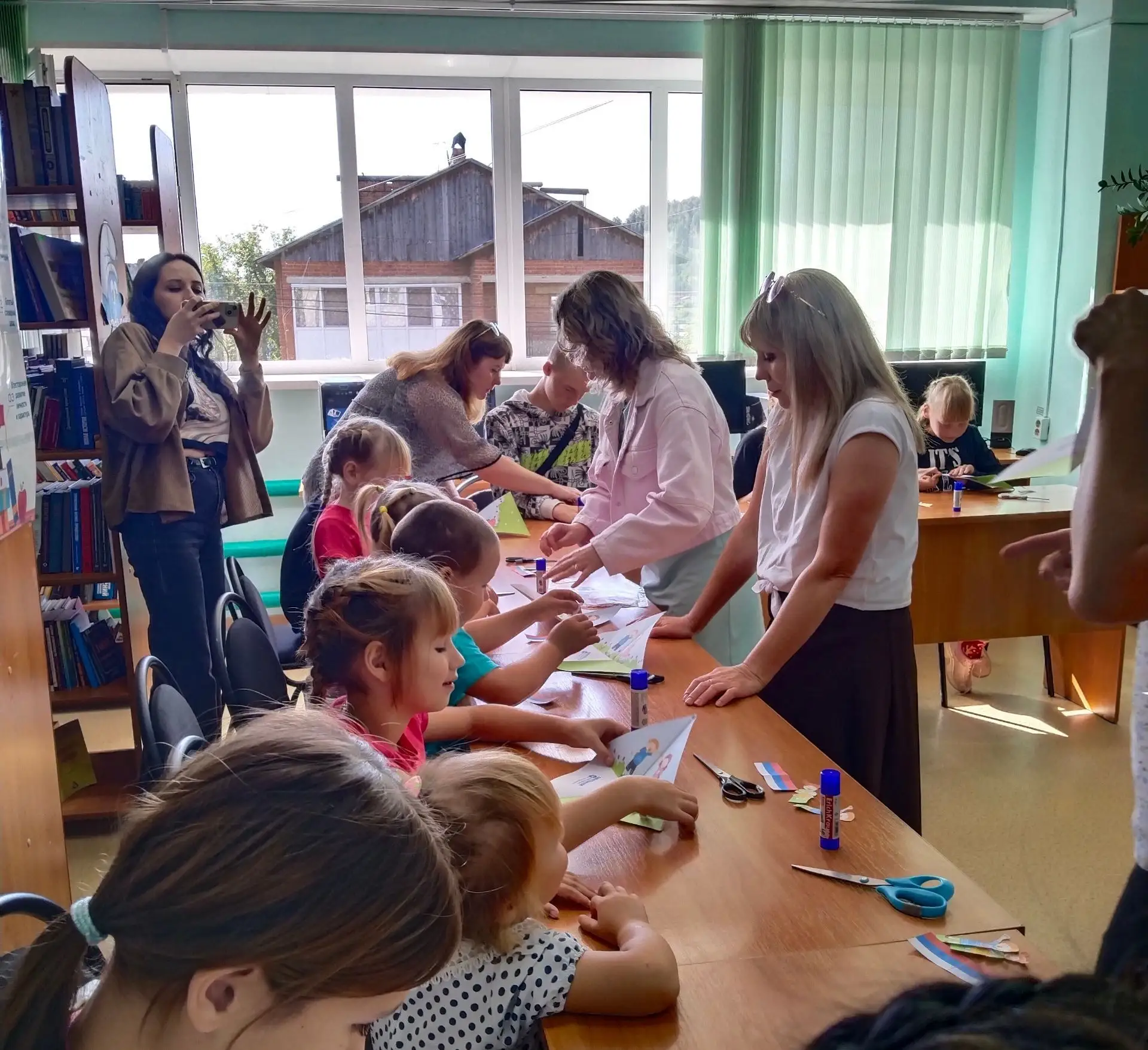ПОД ФЛАГОМ ЕДИНЫМ
