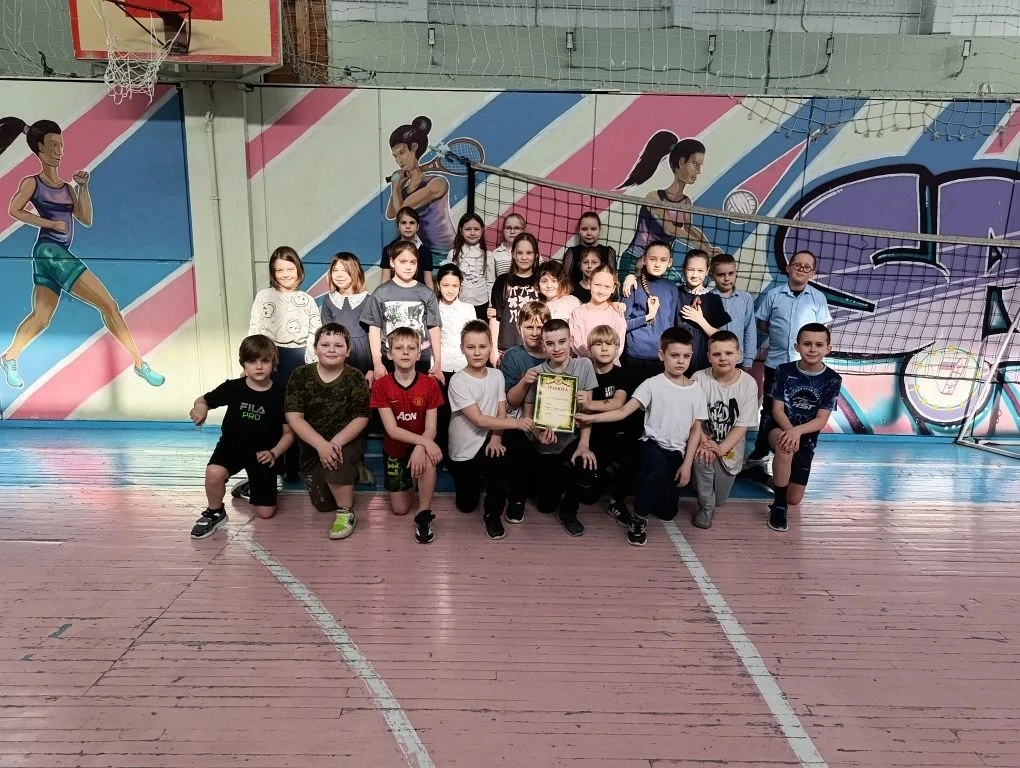 👧 «А НУ-КА, ДЕВОЧКИ!»: ГРАЦИЯ, СКОРОСТЬ И КОМАНДНЫЙ ДУХ  27 марта в нашем лицее прошли долгожданные 