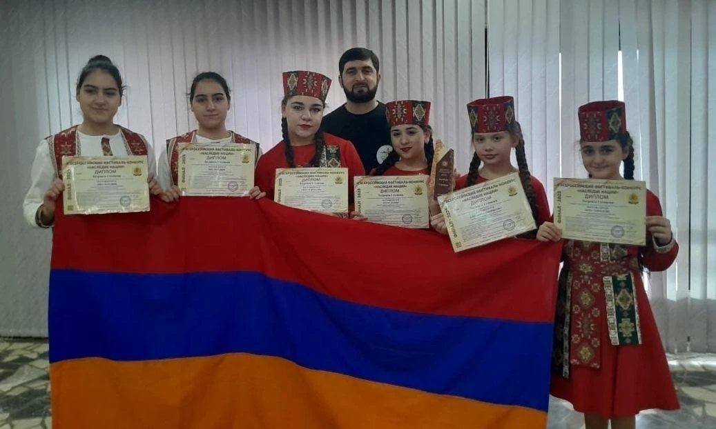 Танцоры из Колы стали победителями II Всероссийского фестиваля-конкурса «Наследие нации».