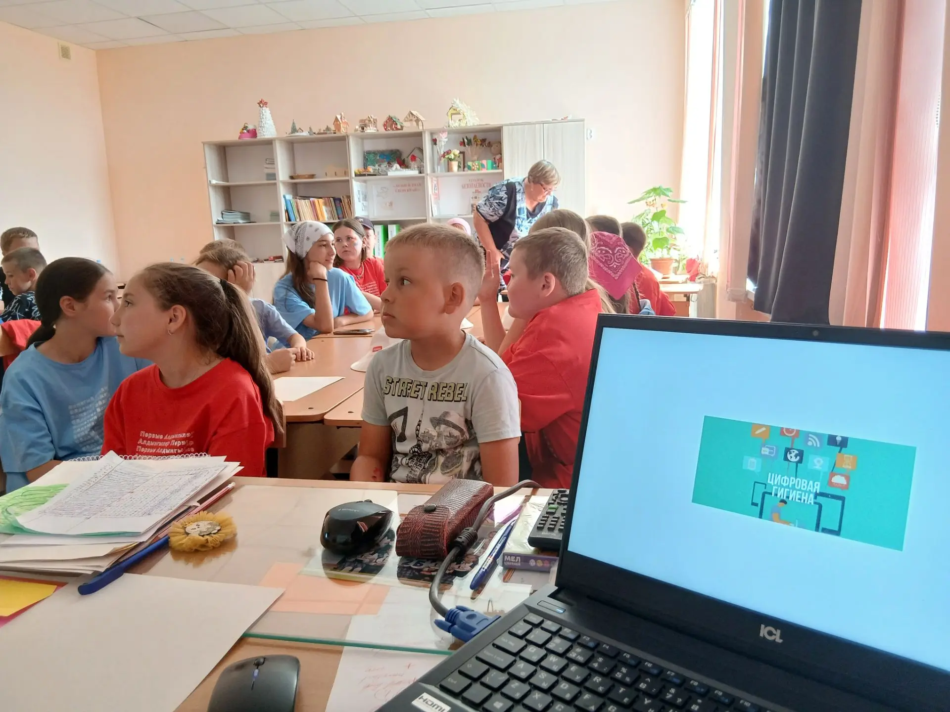 Пришкольный лагерь "Алые Паруса"
Сегодня  17.06.26 в нашем лагере  прошли ряд различных мероприятий.