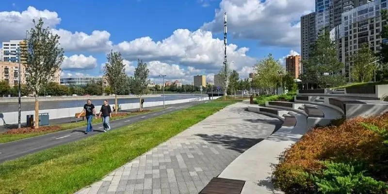 🚶 На Крутицкой набережной появится новая прогулочная зона