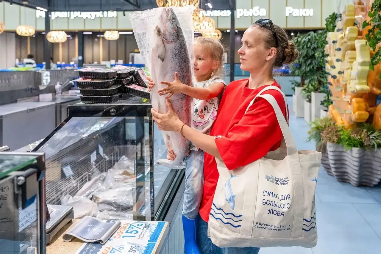 🐟 С 21 по 23 августа на рыбном рынке «Москва — на волне» в Косино-Ухтомском можно купи...