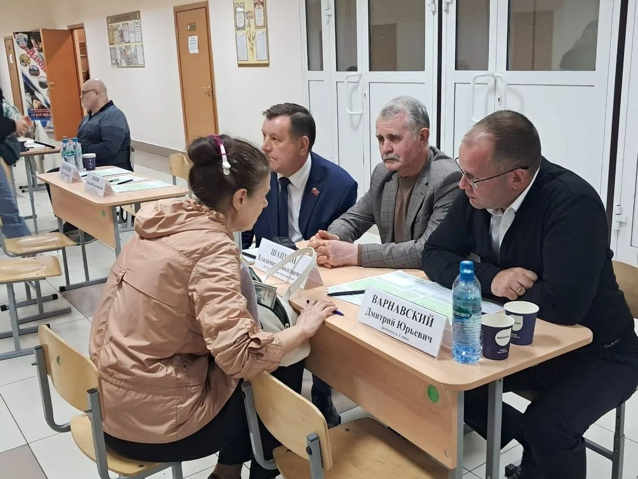 В Балашихе на выездной встрече администрации жители микрорайона Дзержинского рассказали...