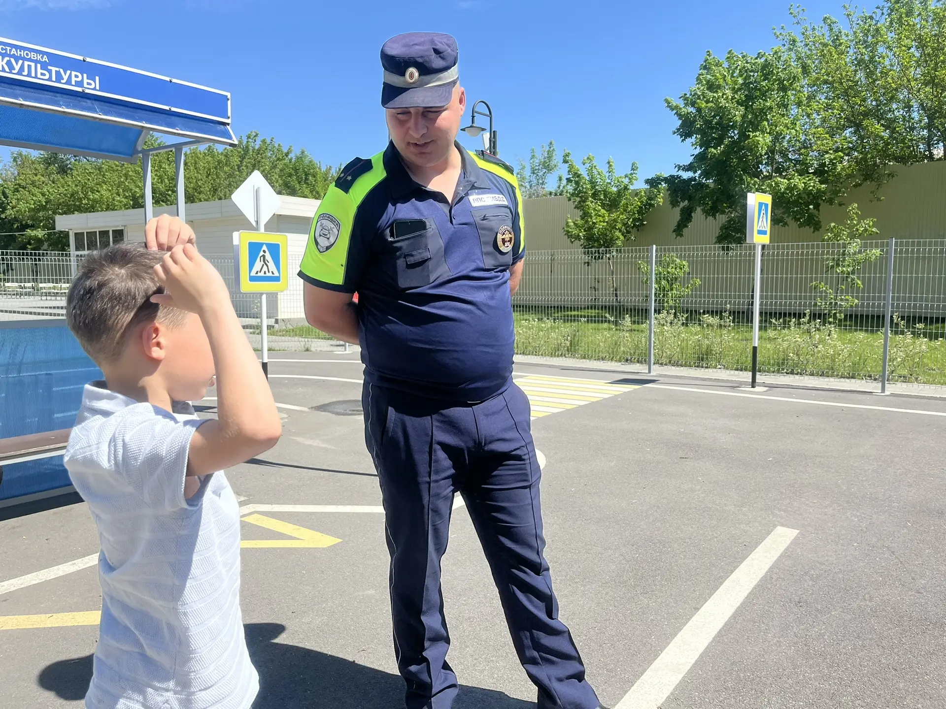 ✨ В преддверии Дня детских объединений и долгожданных летних каникул активисты отряда юных инспектор