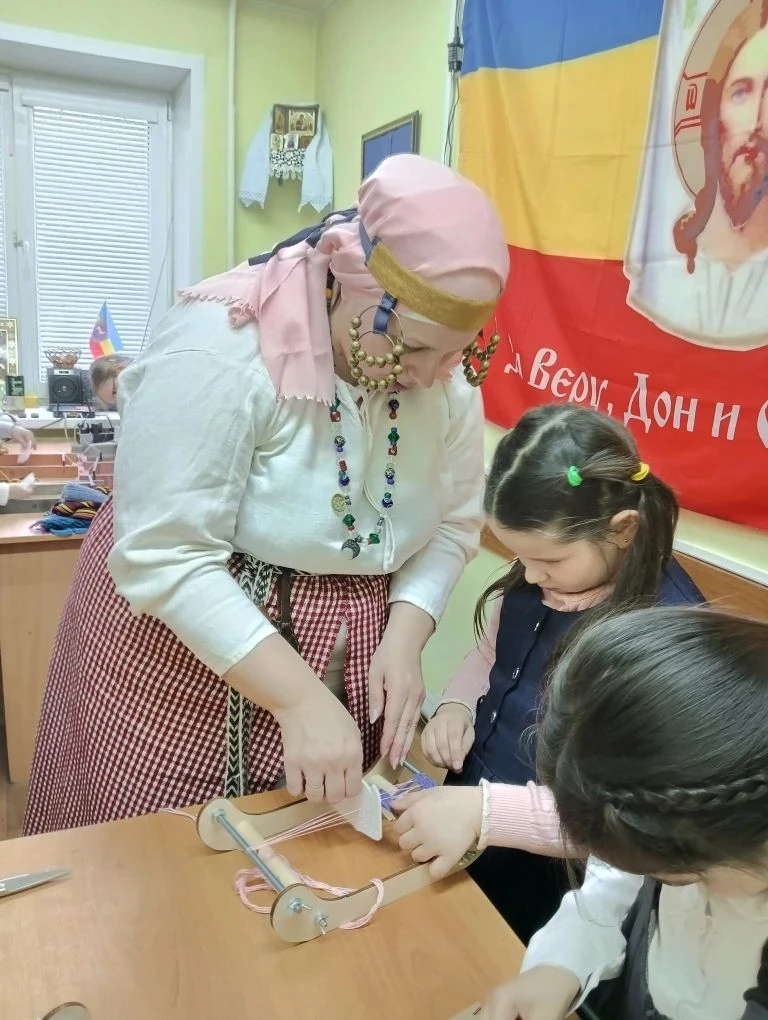 📌 30 апреля ученики 1«А» класса посетили Центр казачьей культуры в нашем городе. В ходе экскурсии ре