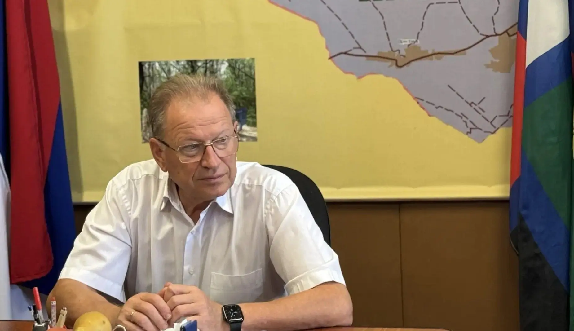 ☝Глава администрации Валуйского округа Алексей Дыбов провёл выездные встречи с жителями...