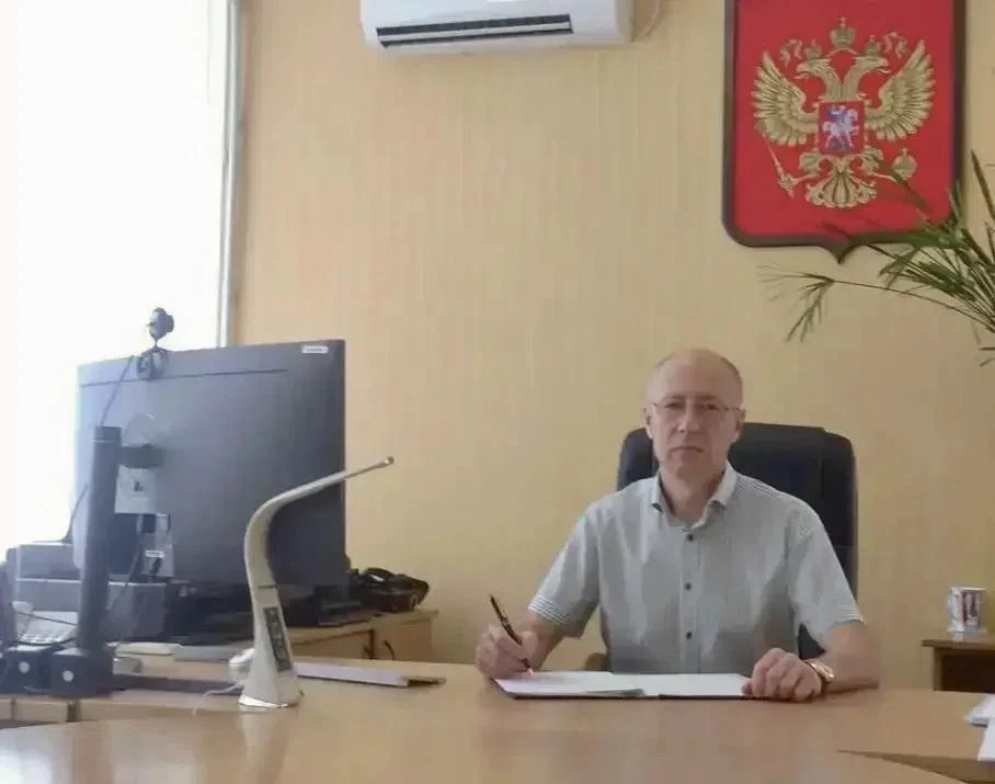 Владимир Евгеньевич Дубровский вступил в должность директора Луганского государственного цирка. Для 