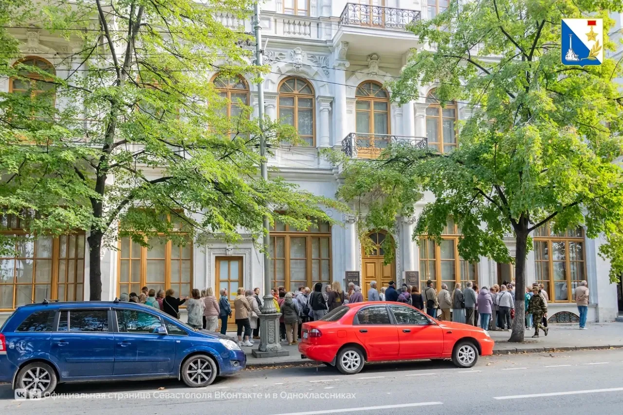 Очереди в музей – лучшее доказательство любви севастопольцев к искусству