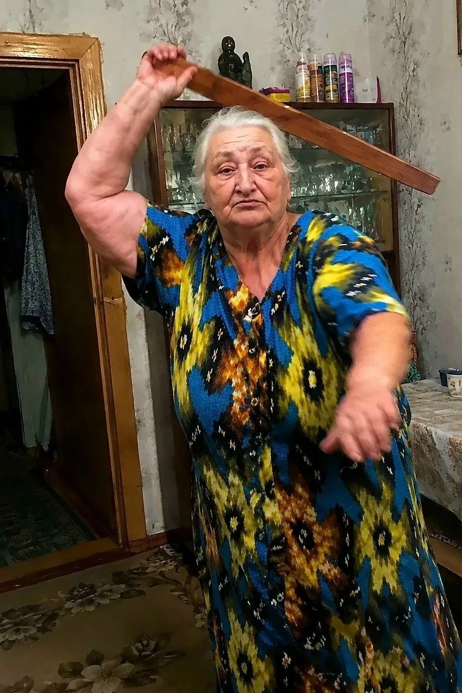 Свекровь избила внука за кусок блина, а когда мать ребёнка влетела на кухню, поняла: её...