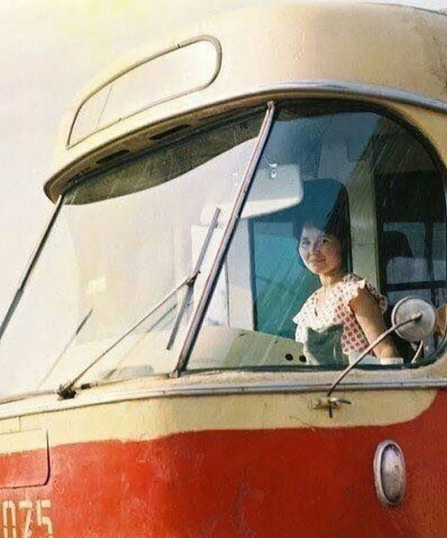 Bодитeль тpaмвая, ССCP, 1970-e.

🚩