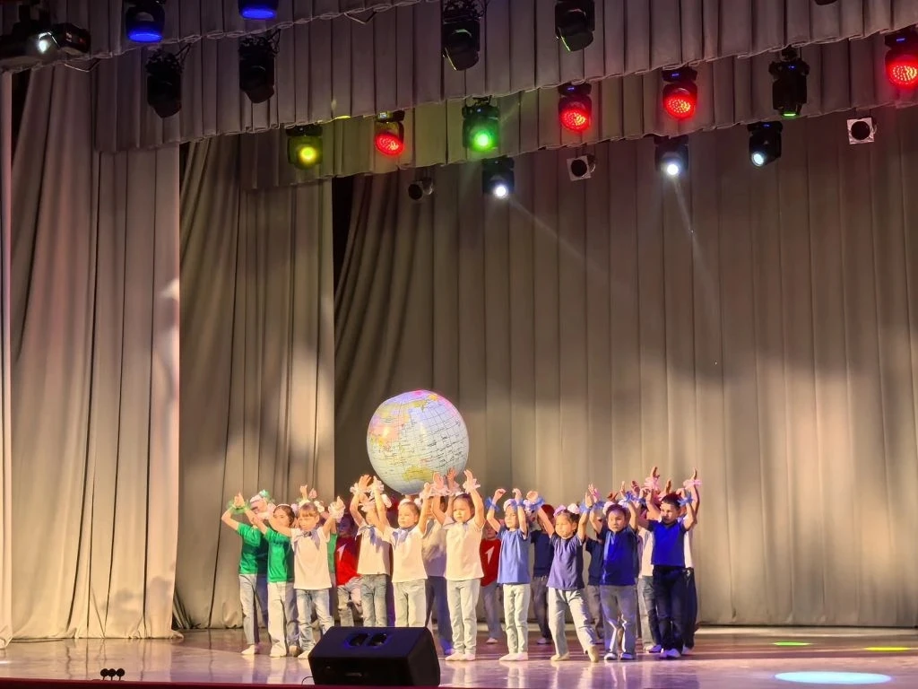 Наши Звездочки на сцене ДК УМПО 🥳