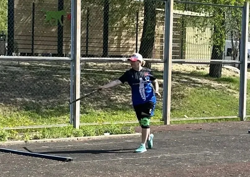 🥇 Городошный спорт: Мария из 9 "К" взяла золото среди женщин  🎯 С 5 по 11 мая прошёл Чемпионат Центр
