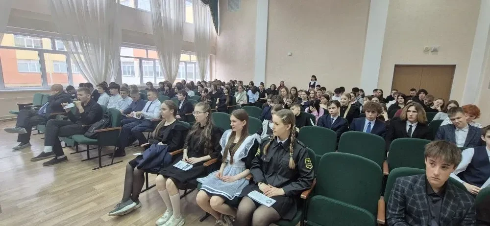 НМК в гостях у будущих студентов: яркая встреча в школе №1 пгт Камские Поляны
Сегодня наш студенческ