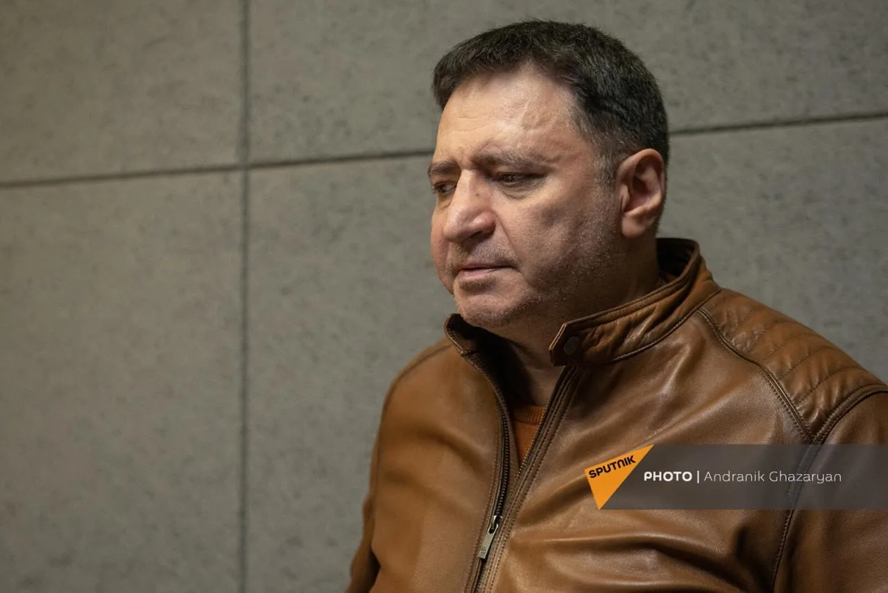 В отношении писателя и актера Ваграма Саакяна суд избрал административный надзор - адвокат