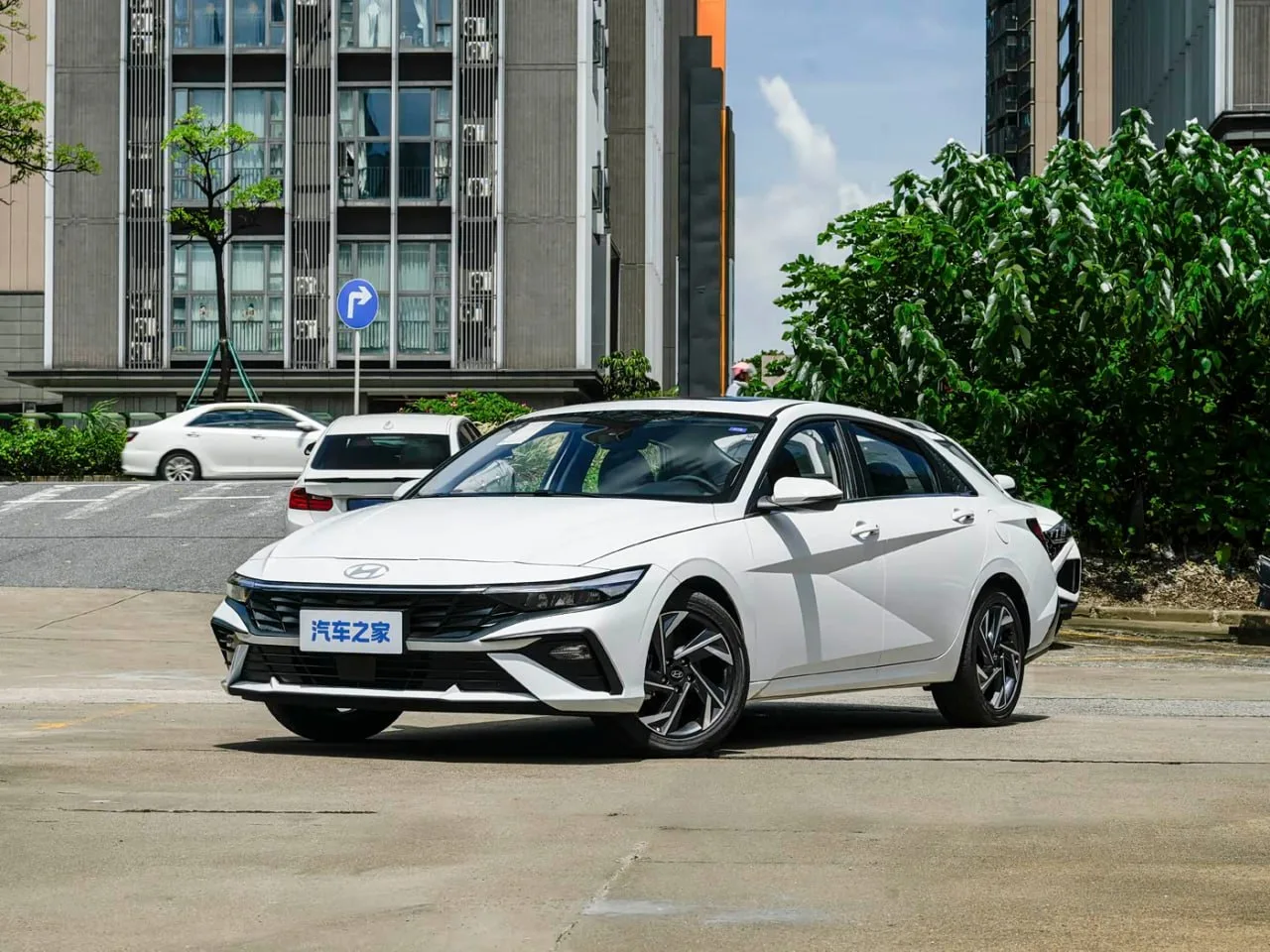 🔥 HYUNDAI ELANTRA 1.5 LUX PREMIUM


💰 2 038 000 ₽ с доставкой и документами до Москвы. 

🎨 Цвета: