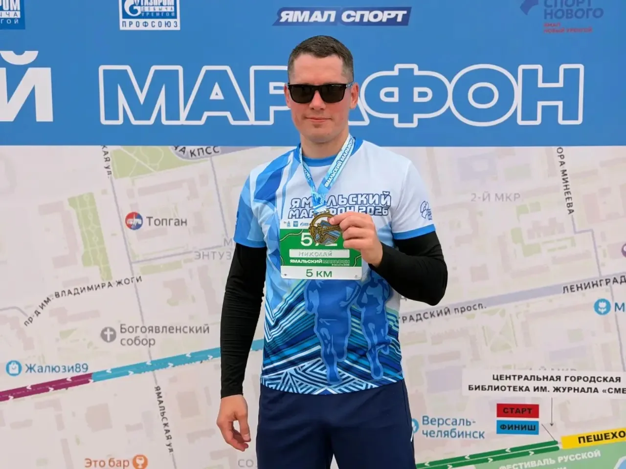 Рекордное число ямальцев вышло на старт массового забега в Новом Уренгое