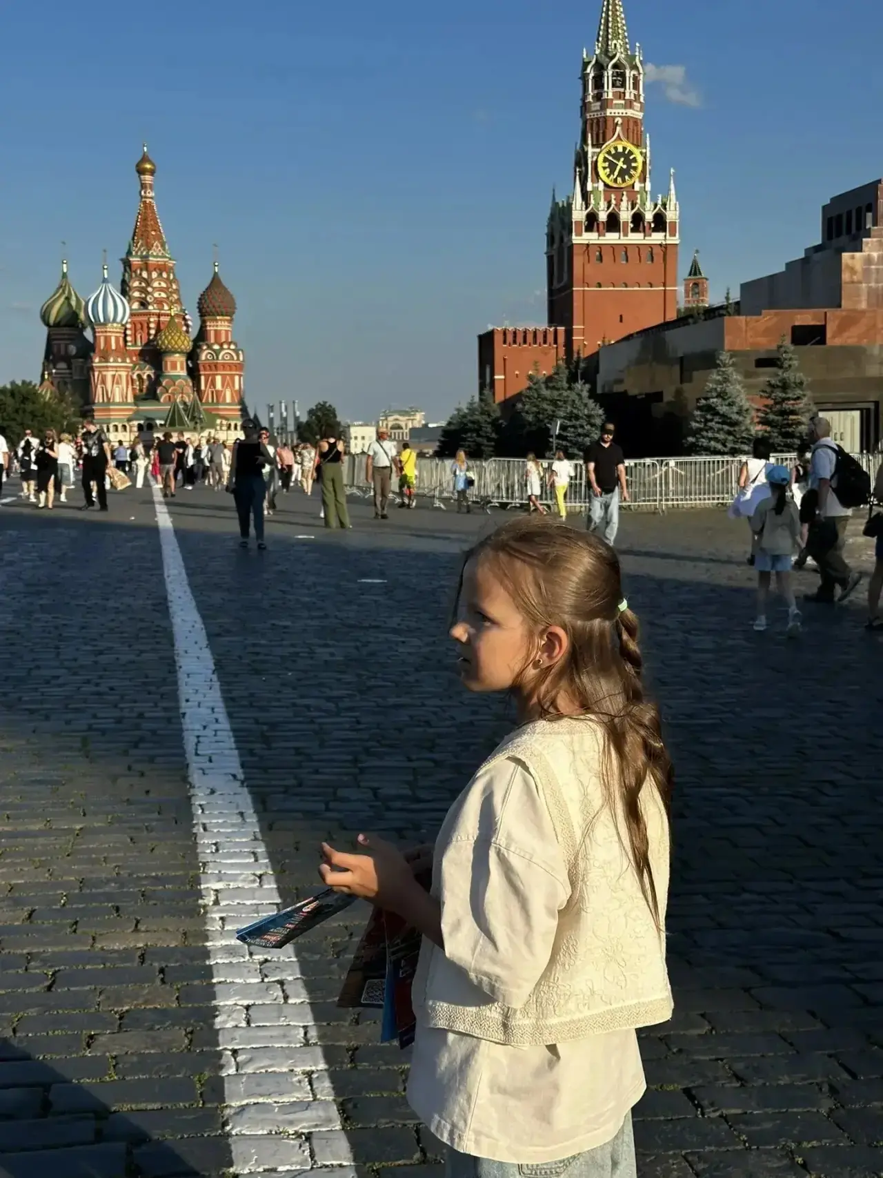 Ребята 2б класса поддержали онлайн-акцию «Я люблю свою страну!»
🇷🇺Зеленский Владислав и Маргарян М