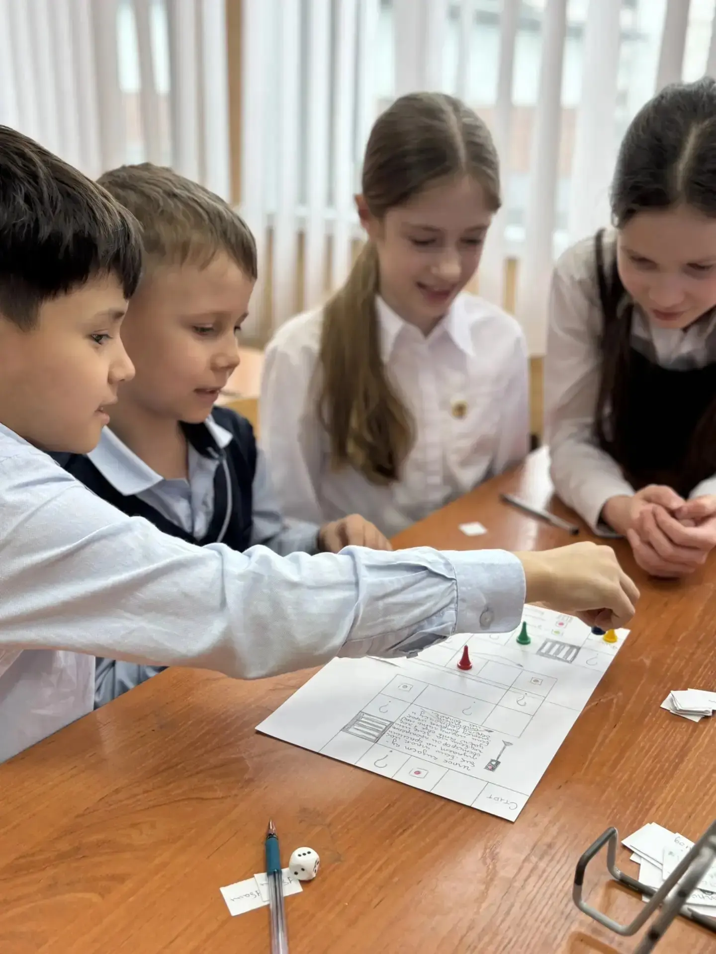 🎲 Когда старшие вдохновляют младших: итоги тестирования настольных игр!