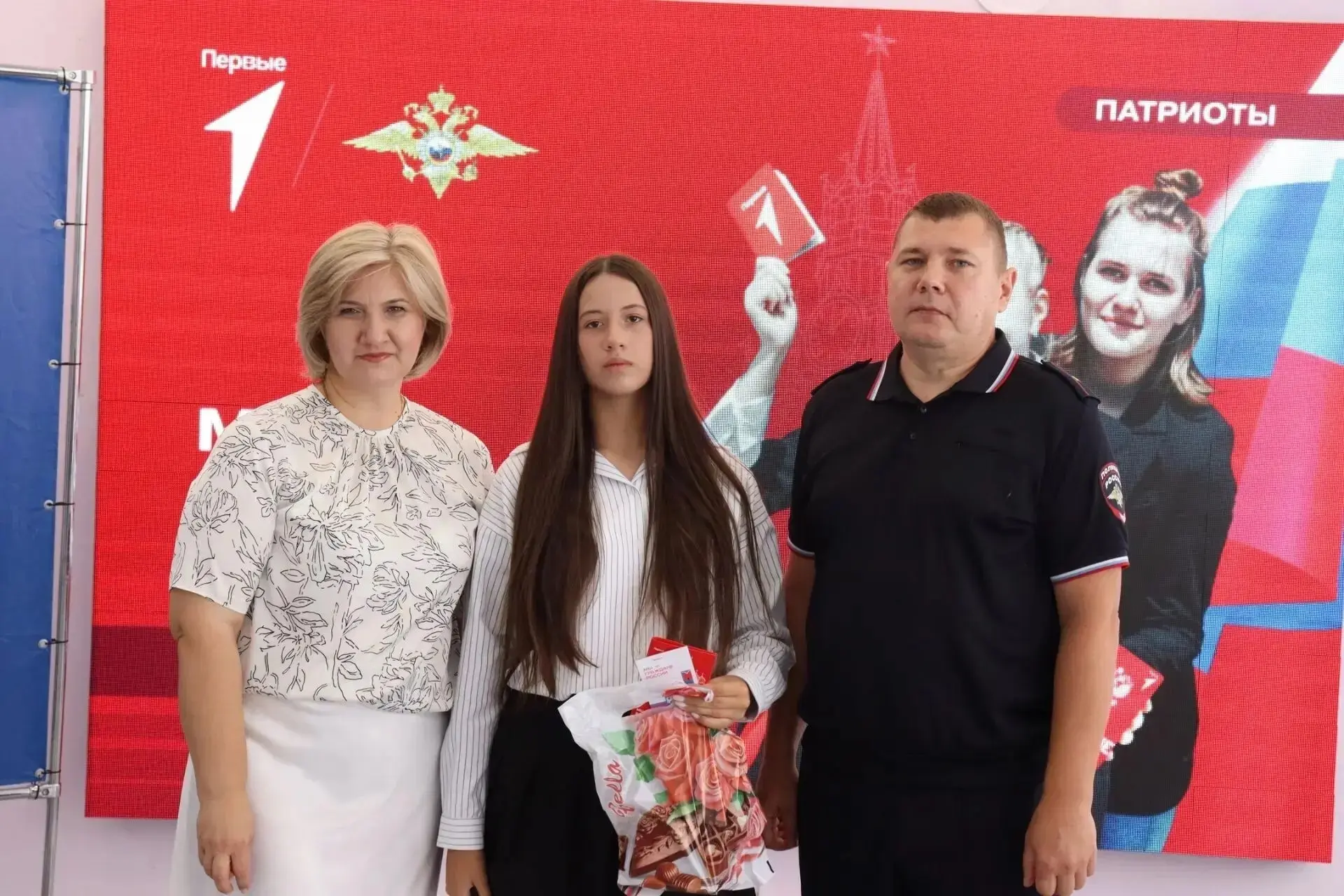 🇷🇺 В Петровском округе прошла торжественная акция «Мы — граждане России!»🇷🇺