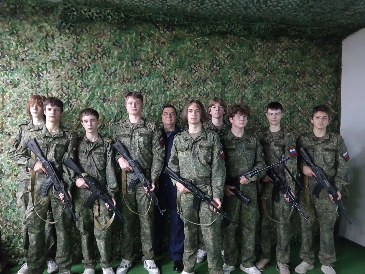 🇷🇺 Позади пять дней в «Авангарде»: наши ребята вернулись со сборов!

На этой неделе старшеклассник