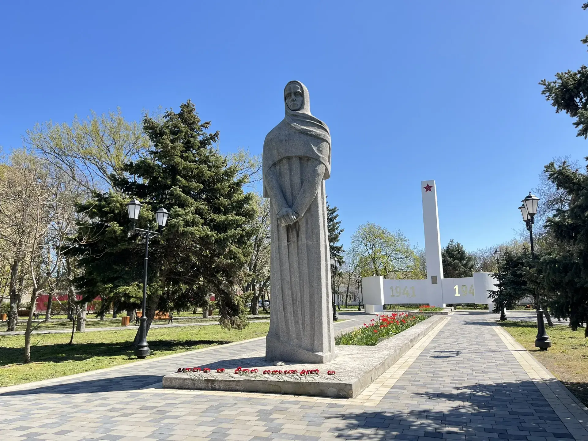 🕯 19 апреля — День памяти жертв геноцида советского народа, совершенного нацистами и и...