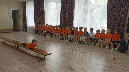 Зарядка, подвижные игры, эстафеты... Движение для ребёнка — это жизнь!